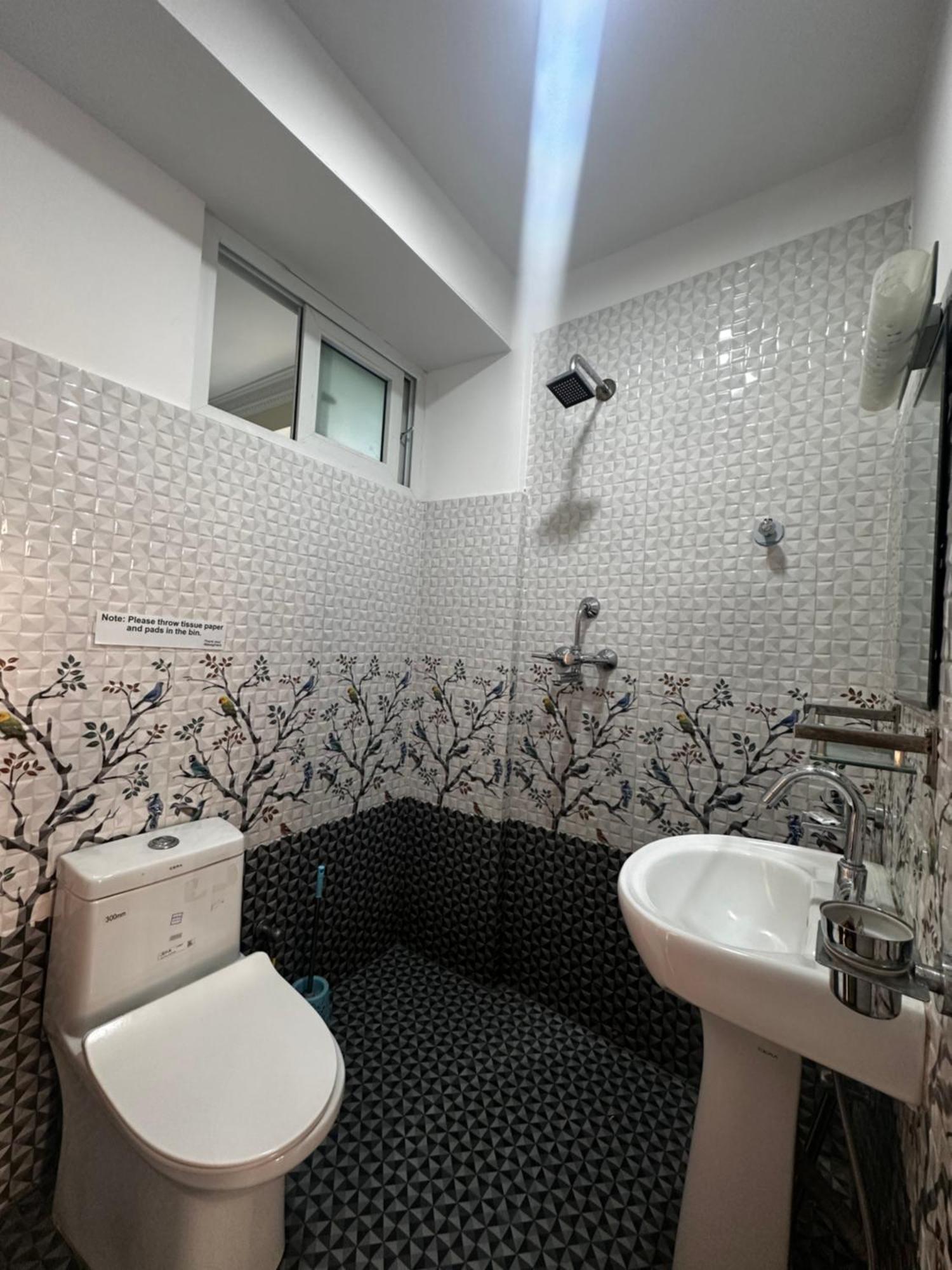 Norbu Hotel Katmandu Zewnętrze zdjęcie